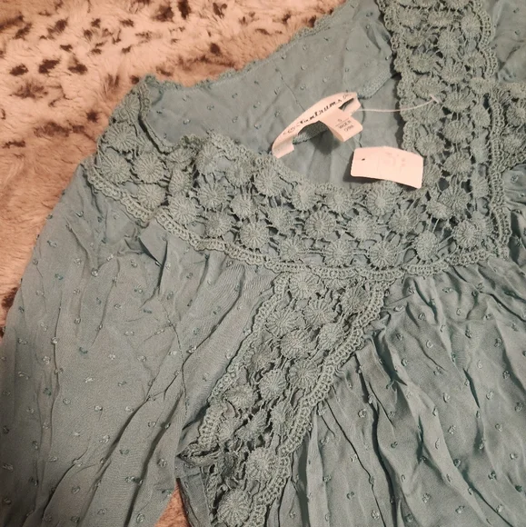 Tantrums Top New - Picture 2 of 7